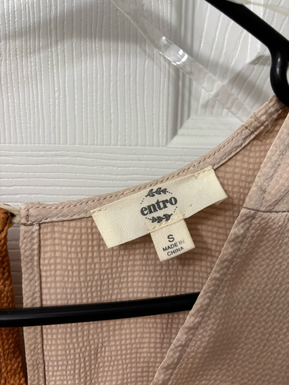 entro Colorblock Wrap Blouse Bodysuit in Rust and Beige Women’s Size Small - Picture 6 of 9